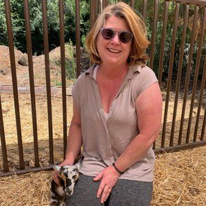 Meet your Posher, Carla
